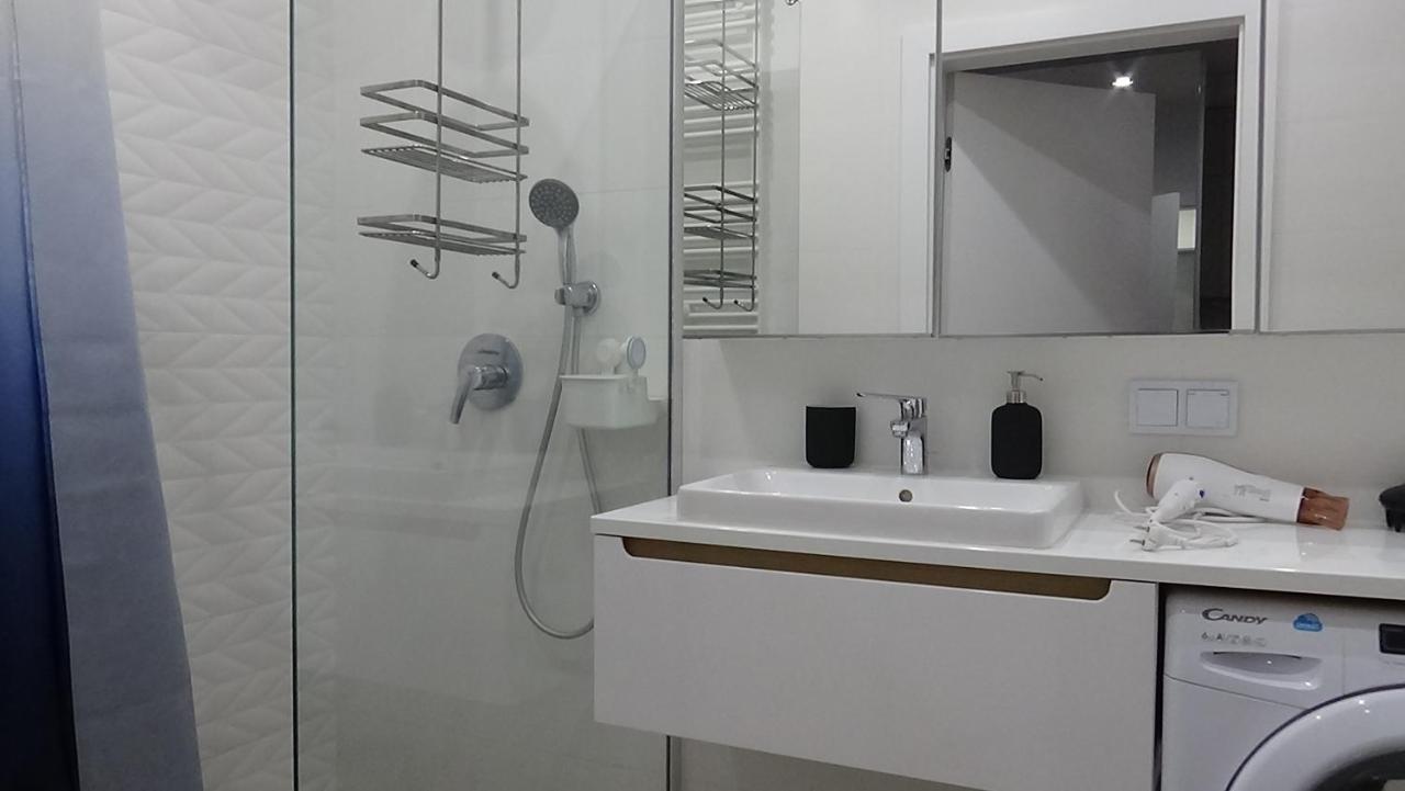Esperion 7 Days Apartment Варшава Екстериор снимка