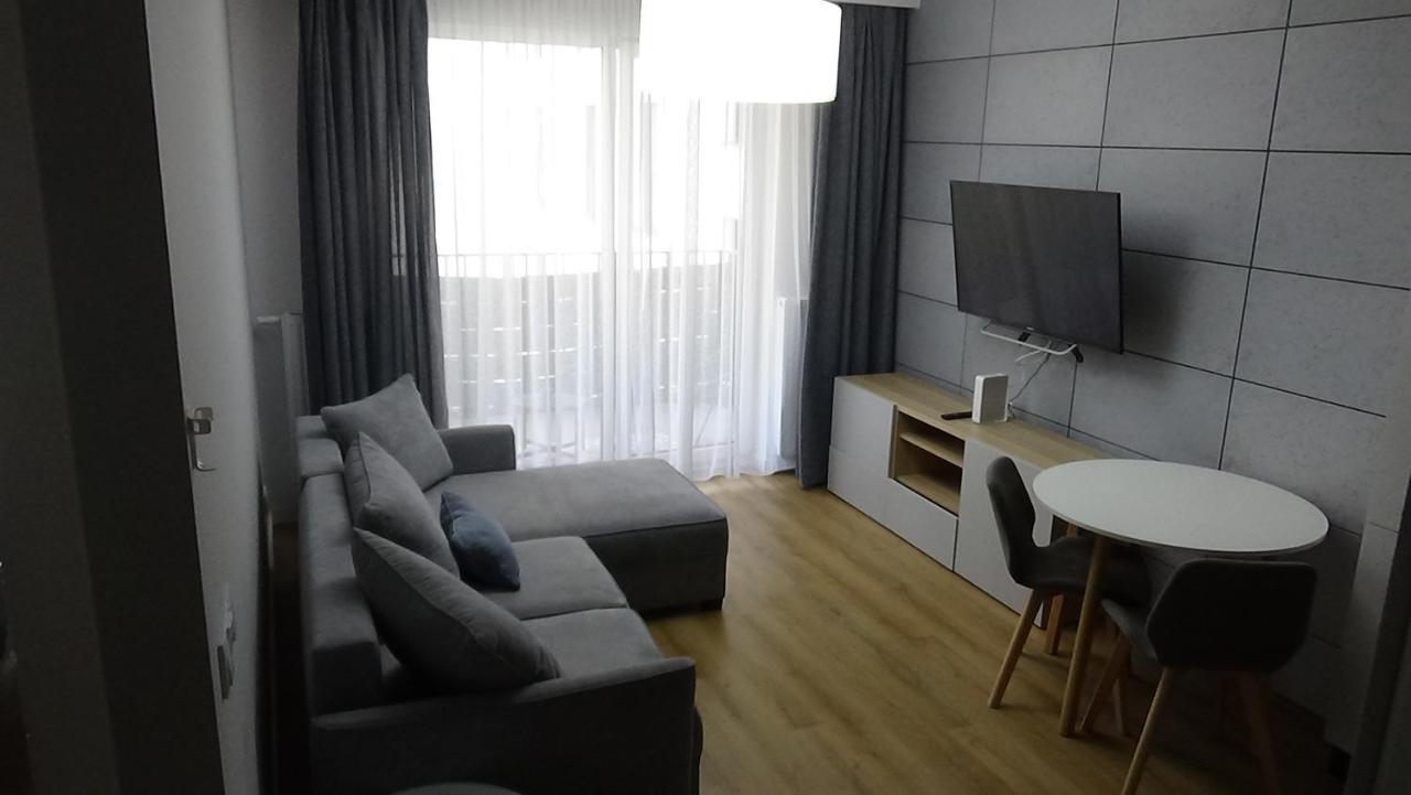 Esperion 7 Days Apartment Варшава Екстериор снимка