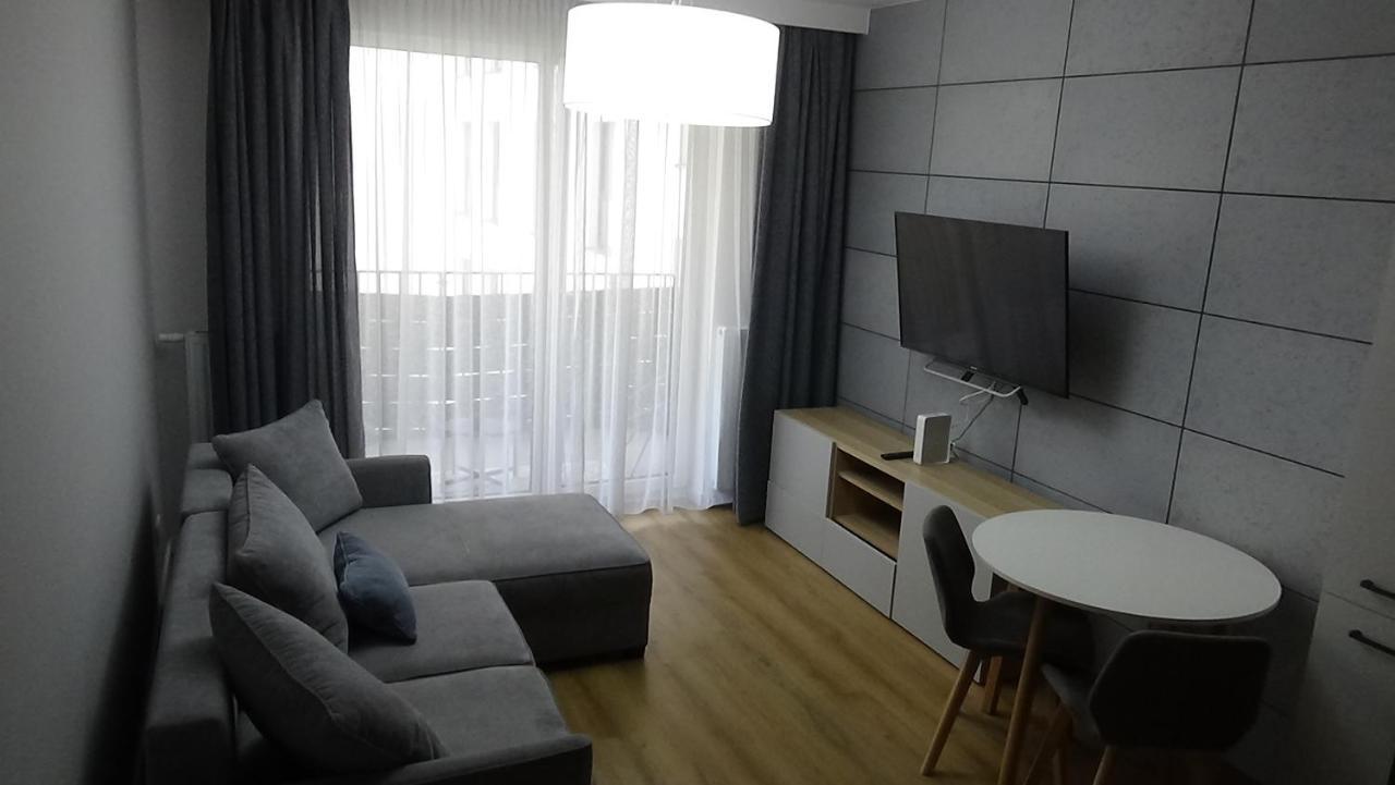 Esperion 7 Days Apartment Варшава Екстериор снимка