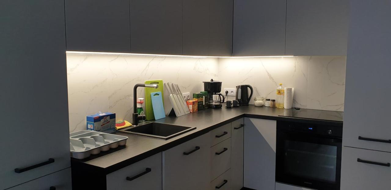 Esperion 7 Days Apartment Варшава Екстериор снимка